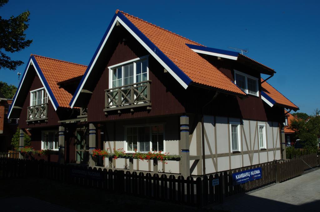 Vila Lotmiskis Nida Luaran gambar